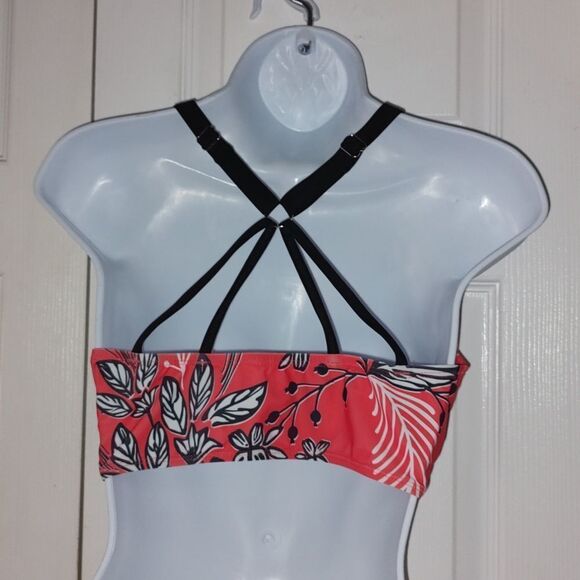 Yonique 2 pc tank and bikini top Sz L NWT - Picture 4 of 10